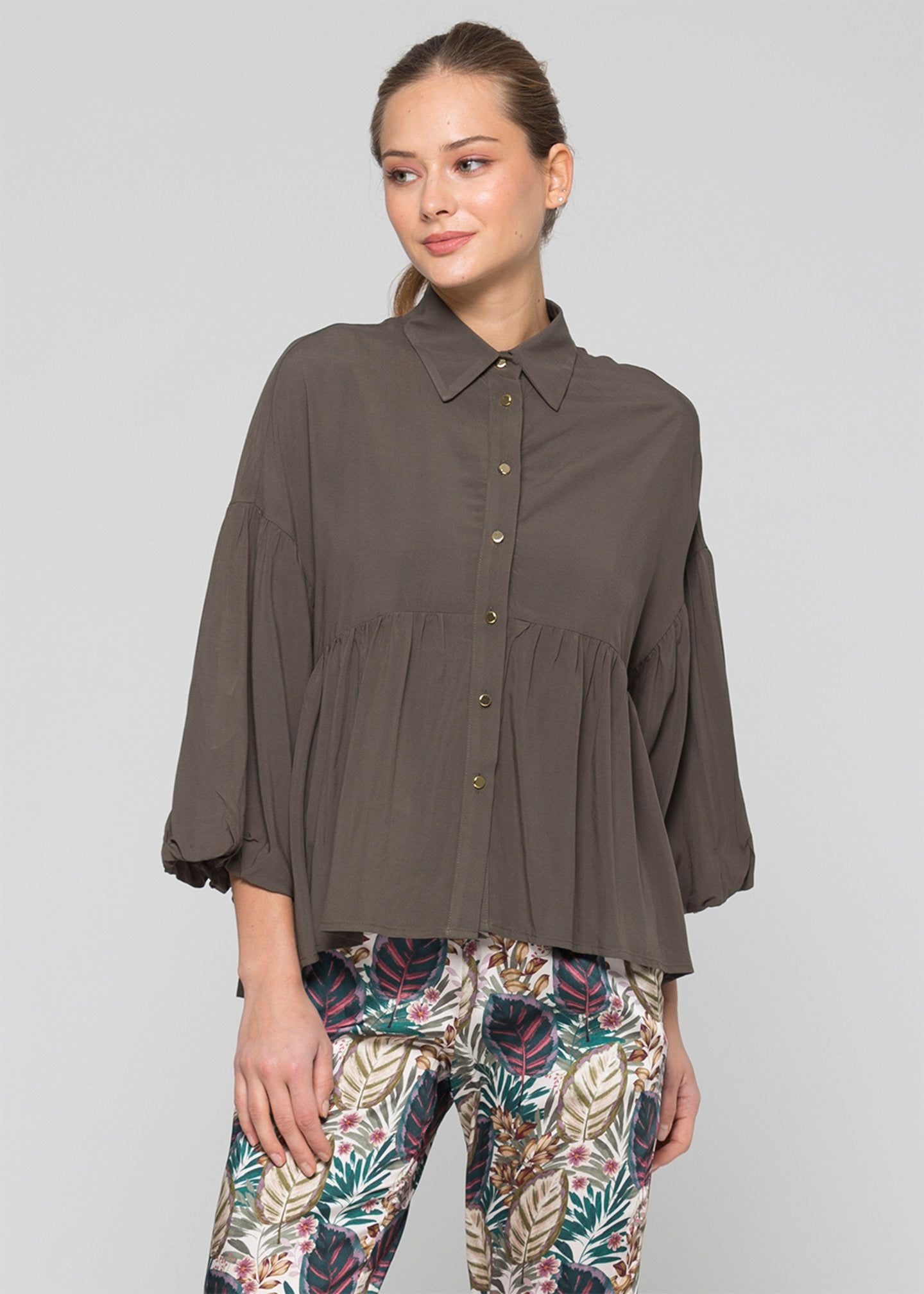 Camicia morbida in viscosa / Verde - Ideal Moda
