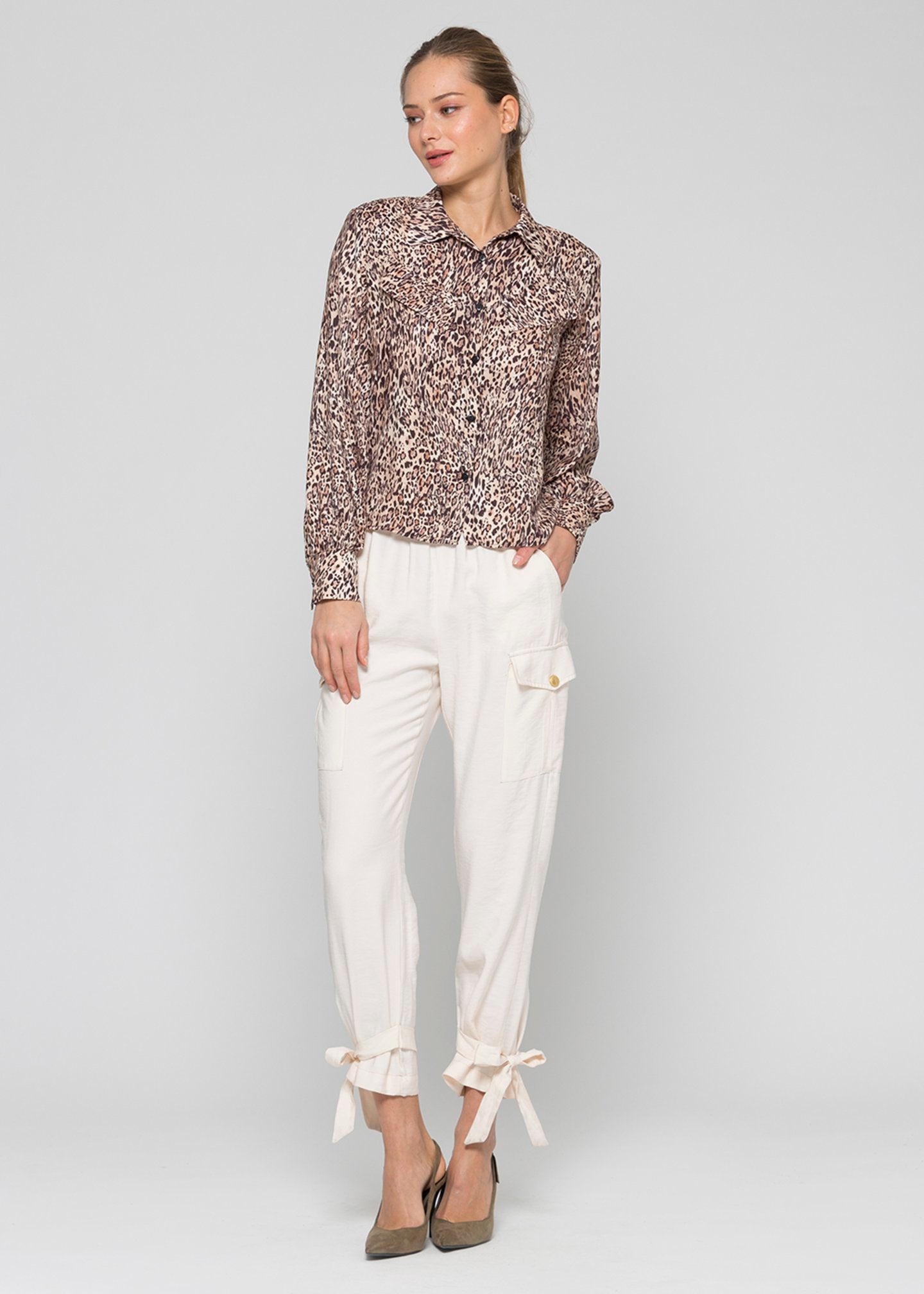 Camicia in fantasia maculata / Marrone - Ideal Moda