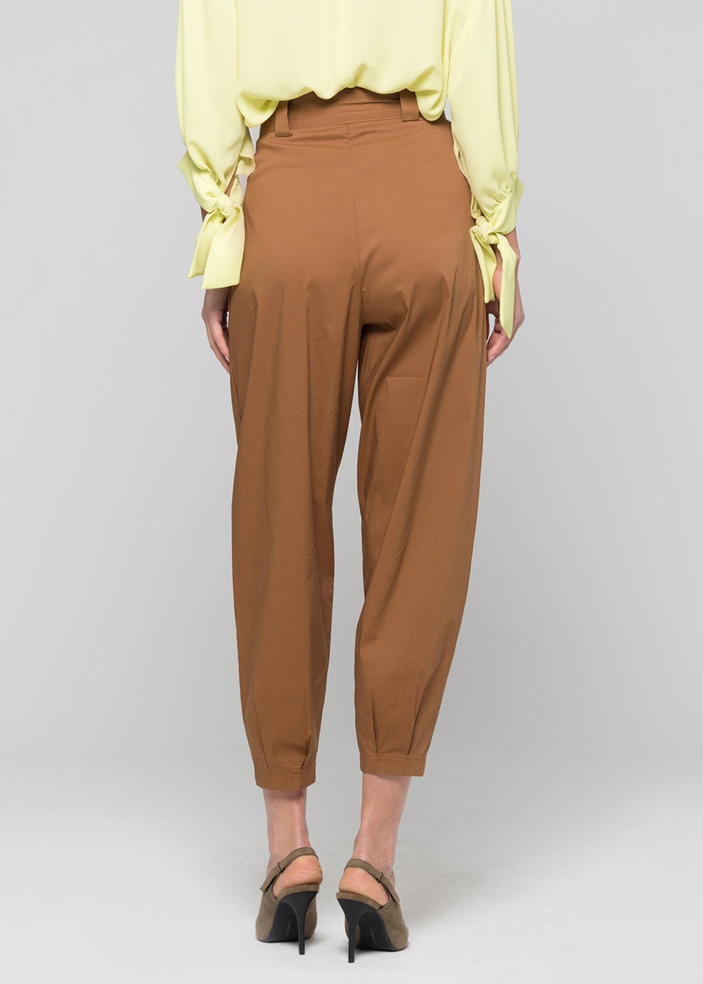 Pantalone baggy in tela paracadute / Marrone - Ideal Moda