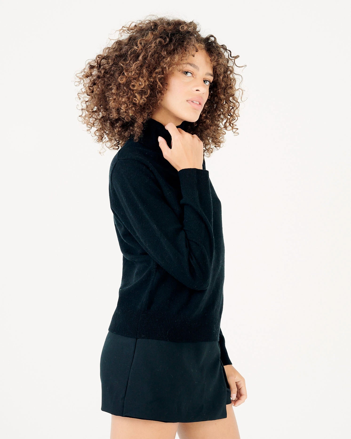 Maglia a Collo Alto in Cashmere / Nero - Ideal Moda
