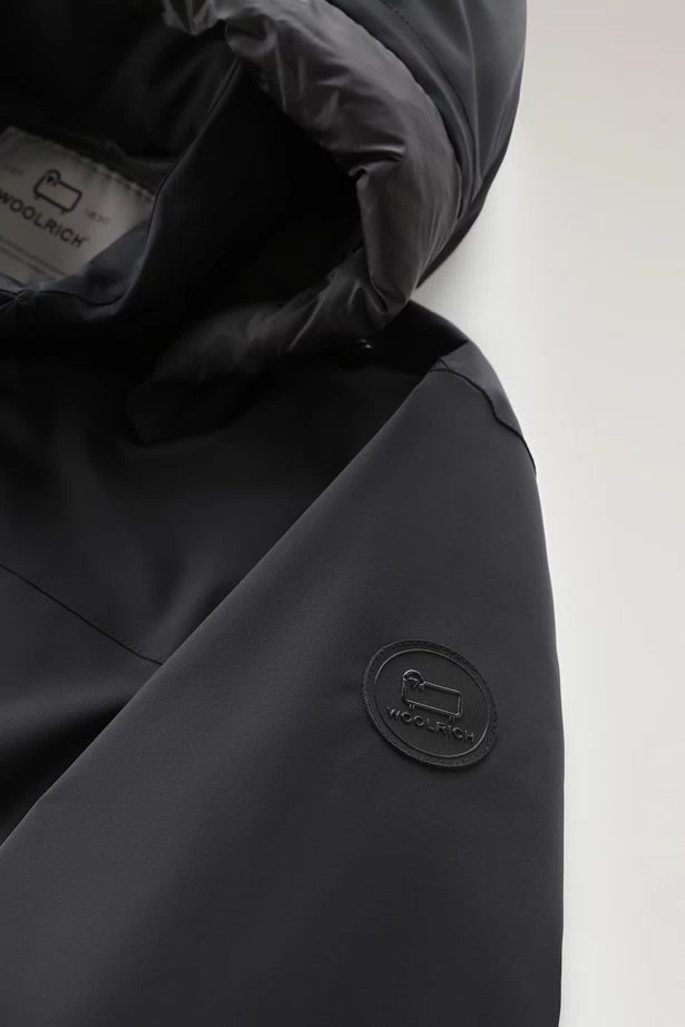 Giubbino Impermeabile Woolrich / Nero - Ideal Moda